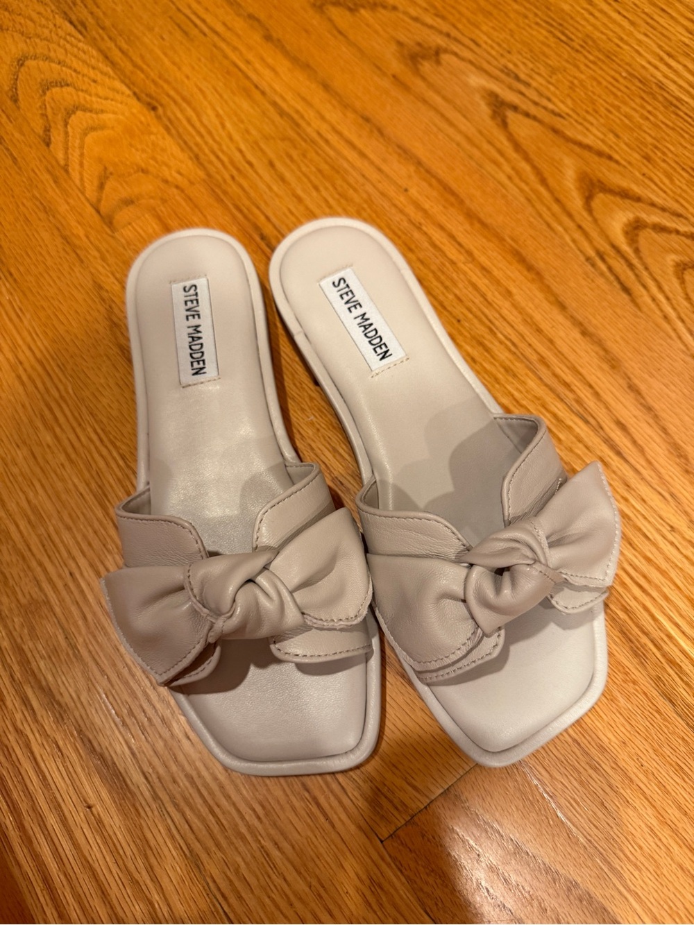 Steve Madden Women's Knot Slide Sandals in Light Beige size 6